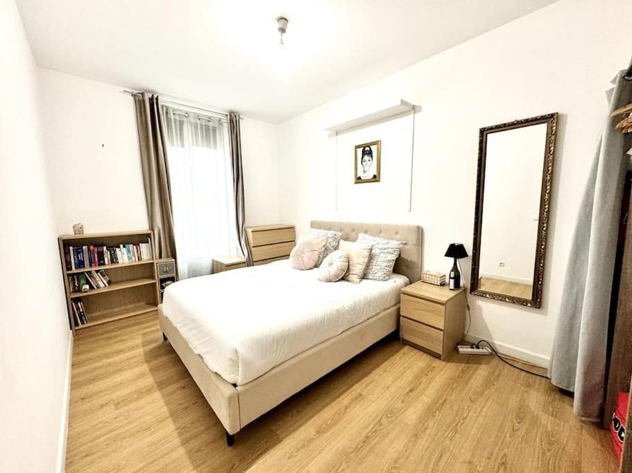 Lumineux Appartement Deux Pieces Nice Bagian luar foto