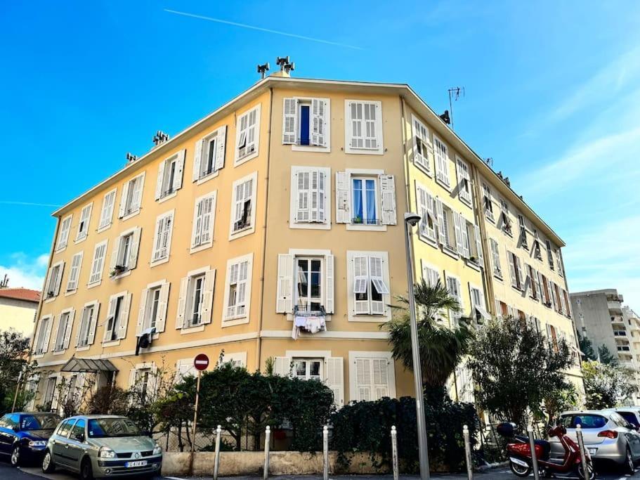Lumineux Appartement Deux Pieces Nice Bagian luar foto